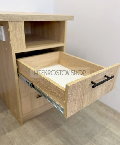 Стол маникюрный №30 + 4 розетки фото