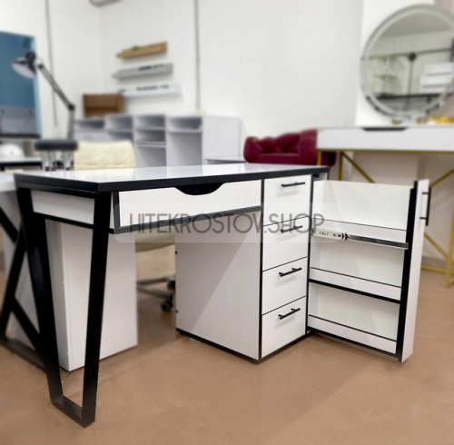 Стол маникюрный №11 фото