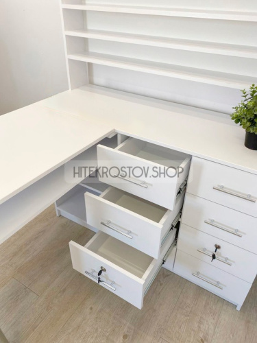 Стол маникюрный №41 фото