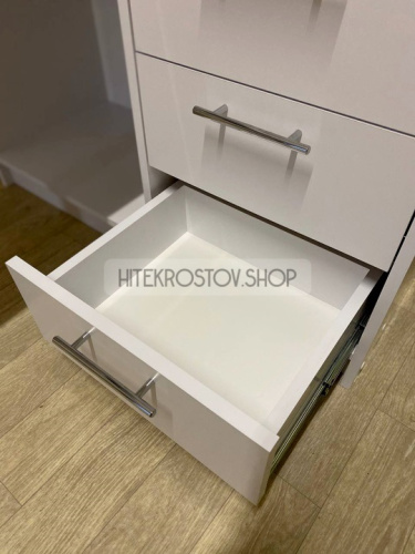 Стол маникюрный №27 фото