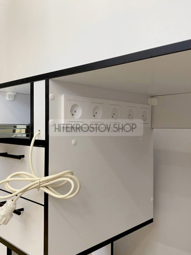 Стол маникюрный №4 фото