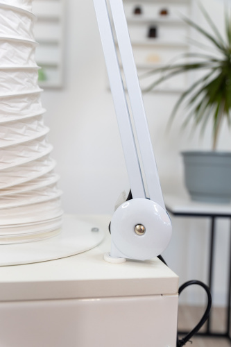 Вытяжка для маникюра и педикюра со встроенным обеззараживателем “ANVIKOR VC-DUO” фото